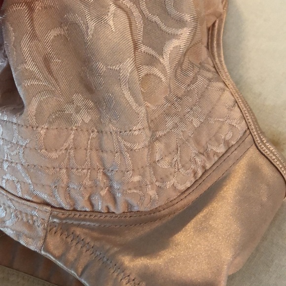 Playtex 18Hr Bra SZ 40E (DD) Beige Tan Nude - Picture 9 of 9